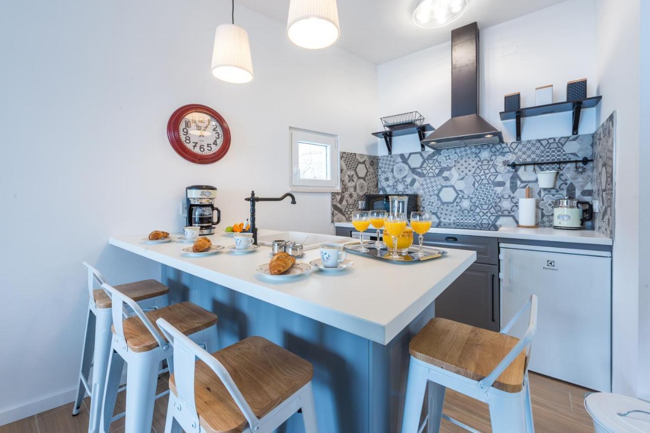 מליני Apartments Maris מראה חיצוני תמונה